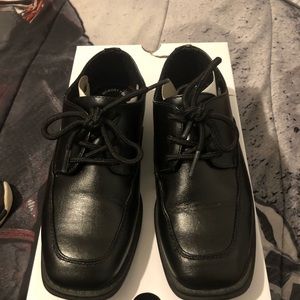 Boys Sonoma dress shoes